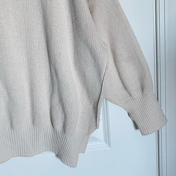 Abercrombie & Fitch Cream Oversized Crewneck Sweater  - 35618 - Picture 13 of 15